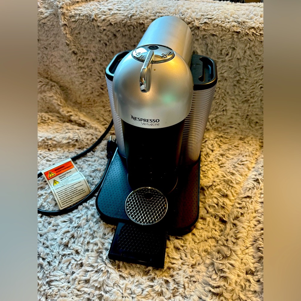 Nespresso Vertuo Chrome Coffee and Espresso Machine -  (no box)